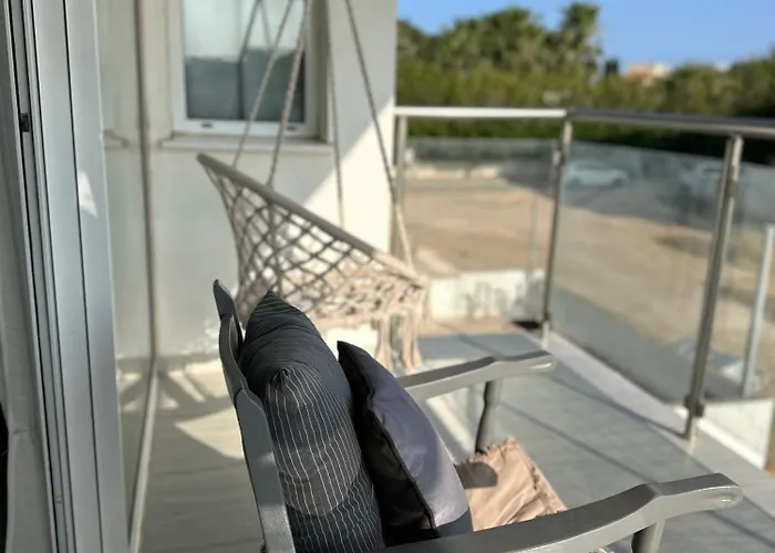 Serene Getaway Near Protaras Παραλίμνι